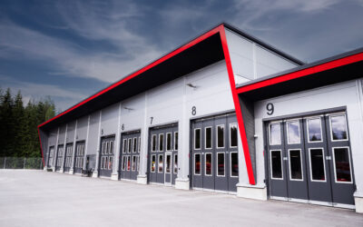 Taitto-ovi vai nosto-ovi – mitkä ovat taitto-oven hyödyt?